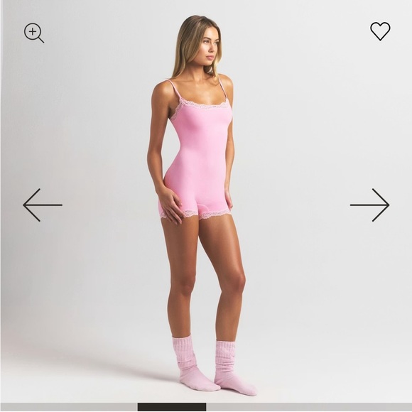 SKIMS Bubblegum Fits Everybody Lace Onesie - Picture 3 of 5
